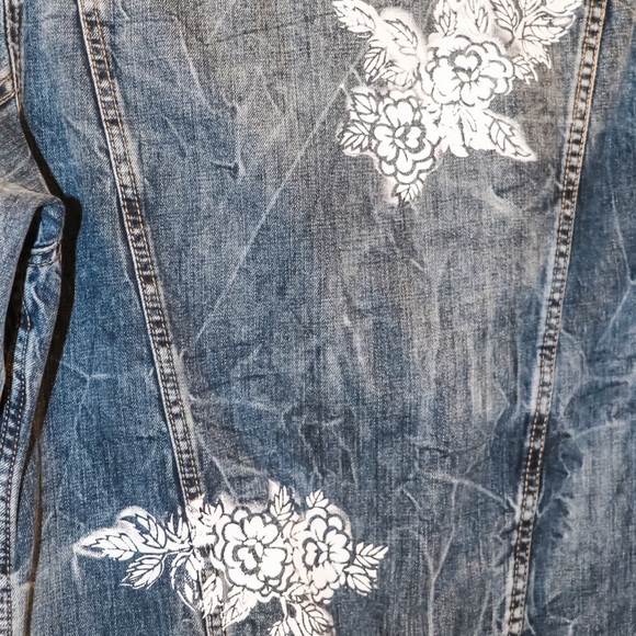 Jean Jacket - Picture 3 of 4